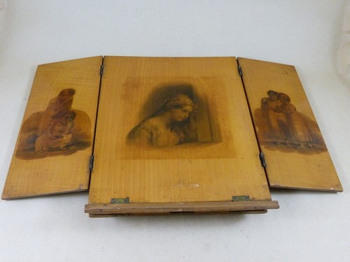 Mauchline ware book reading - ware,