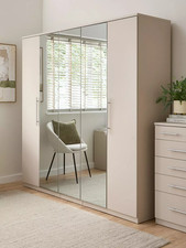 Prague 5 Door Wardrobe With