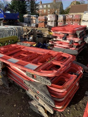 110 red plastic - plastic, pedestrian