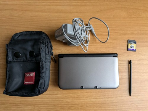 Nintendo 3ds grey console - nintendo,