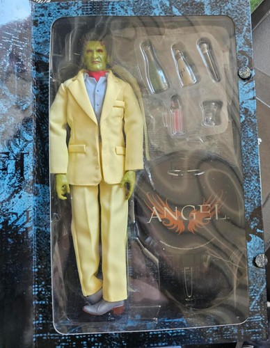 Sideshow collectibles - collectibles, 12"