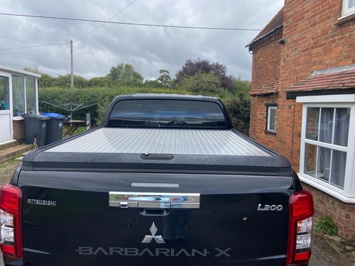 Mitsubishi l200 series - mitsubishi,