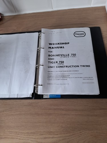 Triumph workshop manual - triumph,