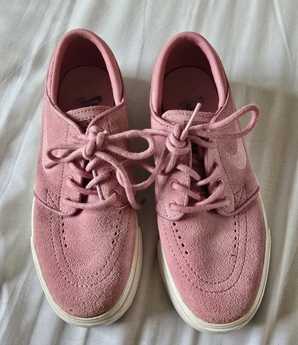 The iconic nike stefan - the,