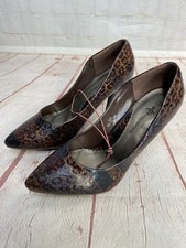 Internacionale Brown Snakeskin