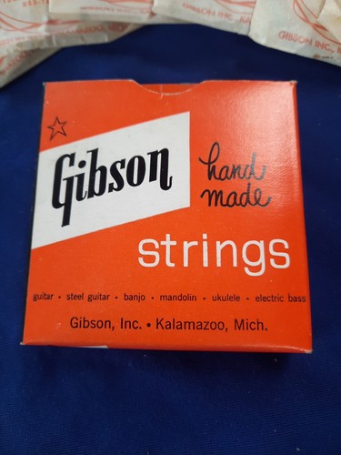 Gibson electric acoustic - 6,