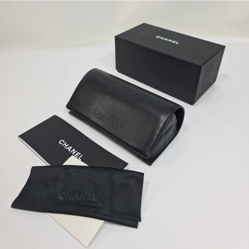 Chanel quilted sunglass - quilted,