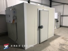 Cold room walk - room-,