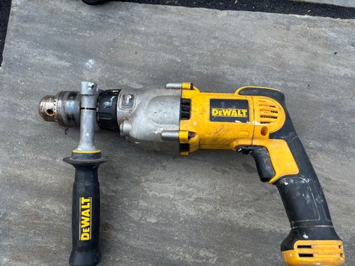 Dewalt d21570 core drill 110v - dewalt,