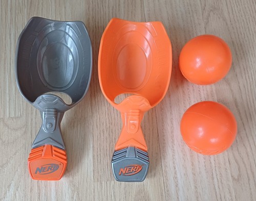 Nerf ball and scoop play - scoop, set