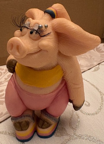 Piggin fashion david - by,
