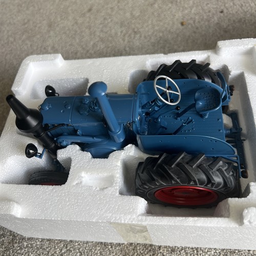 Schuco lanz ackerluft - 1:18,