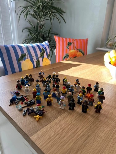 Lego massive minifigure - lego,