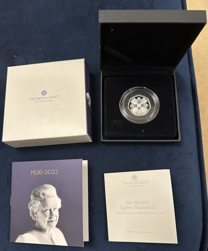 Her majesty queen elizabeth - her,