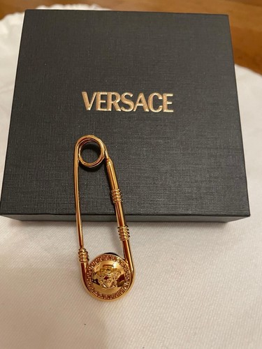 Versace medusa pin brooch - versace,