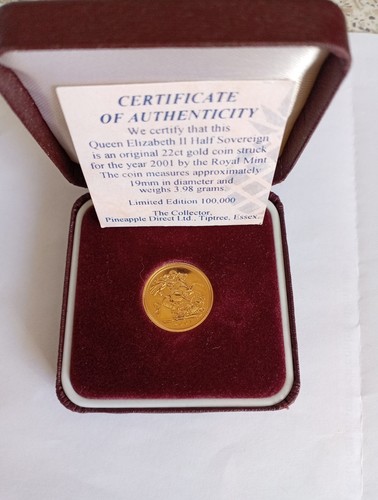 2001 gold half sovereign - half,