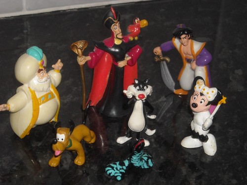Job lot 1990s disney figures - lot,