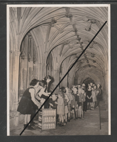Photograph ww2 evacuees - photograph,