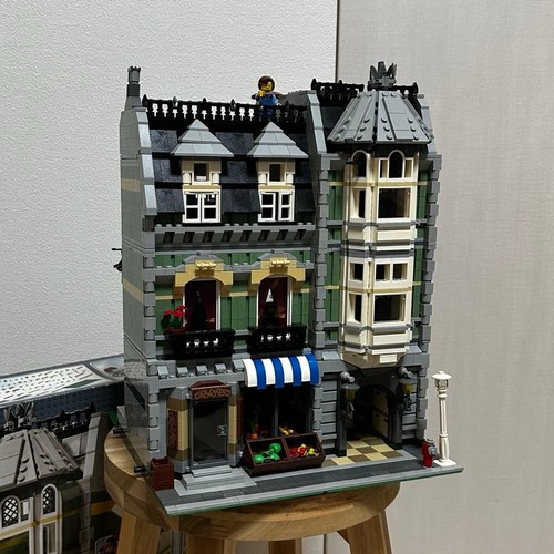 Lego 10185 green grocer - lego,