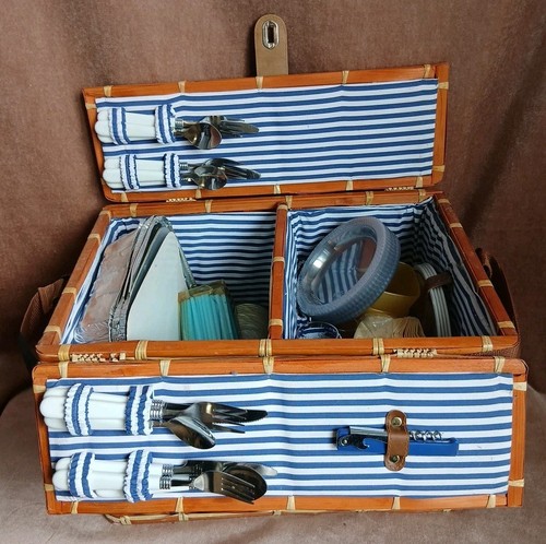 Vintage picnic basket hamper - basket,