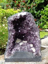 AMETHYST CHURCH 18.5KG/