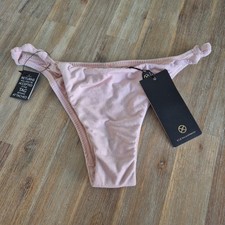 Vix by Paula Hermanny Solid