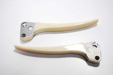 L19 - pair of plastic levers