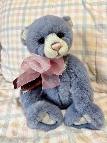 Charlie bears whist - -, plumo