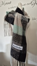 Green & Grey - Black Mohair