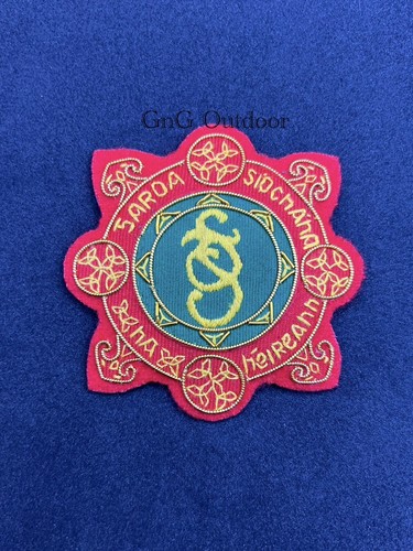Garda siochana cap badge irish - garda,