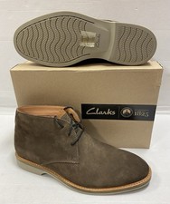 Clarks Sara Suole Chukka