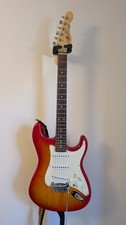 G&L USA Fullerton Deluxe S-500 in Cherryburst