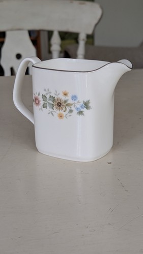 Royal doulton pastorale milk - doulton,