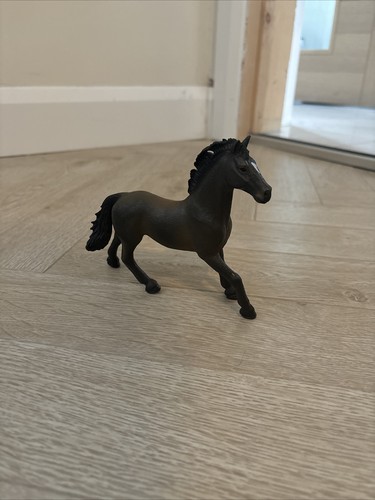 2021 retired schleich - 2021,