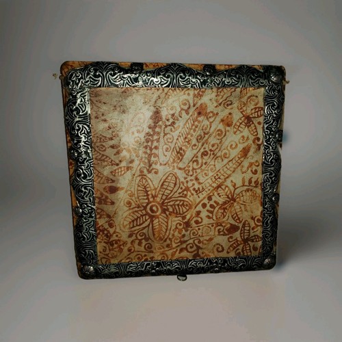 Vintage moroccan square - square, silver