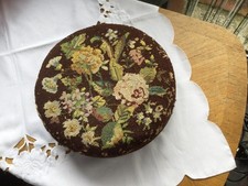 VINTAGE TAPESTRY FOOTSTOOL