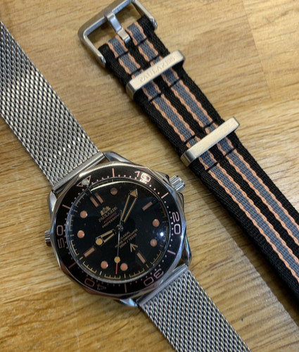 Automatic watch with - ,, 2