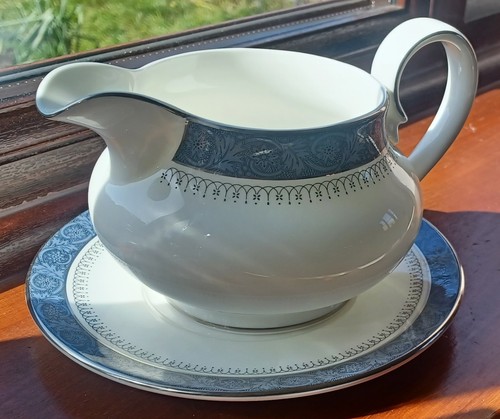Royal doulton sherbrooke gravy - royal,
