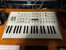 Access Virus Ti2 Polar Hardware Digital Synthesizer with keyboard
