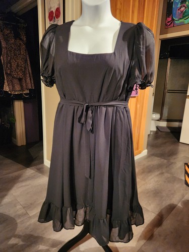 Sourpuss clothing gothic puff - sourpuss,