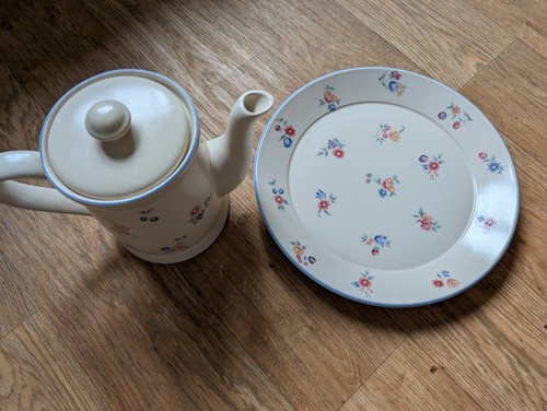 Very large stoneware - large,