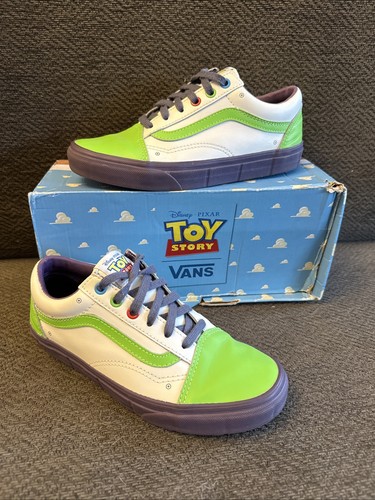 Toy story vans - story, size