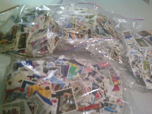 Kilo used mix stamps - 1,