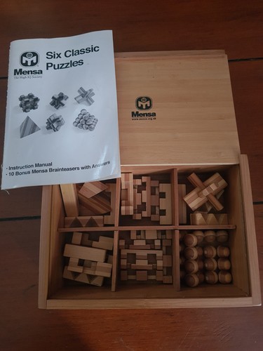 Mensa wooden puzzle - mensa, set