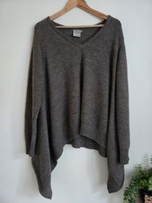Wall London Size XL Draped