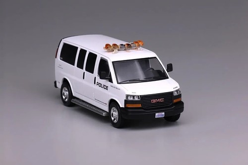 596 white gmc savana - savana, la