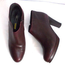 MANAS  Size 6  Claret Leather