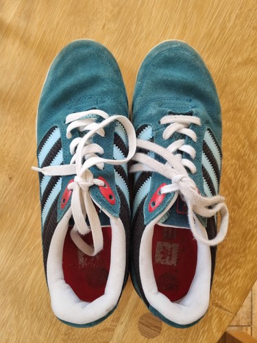 Adidas older boy suede size - older,