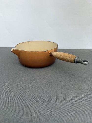 Vintage creuset 22 cast - vintage,