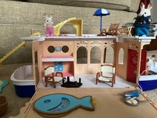 SYLVANIAN FAMILIES CRUISER ISLAND + extras